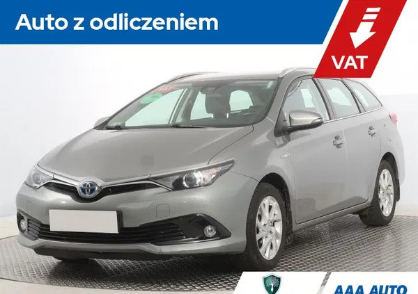 toyota auris małopolskie Toyota Auris cena 75000 przebieg: 86755, rok produkcji 2017 z Miłakowo